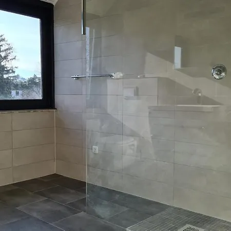 Plenus Airport Arsterdamm Apartment *