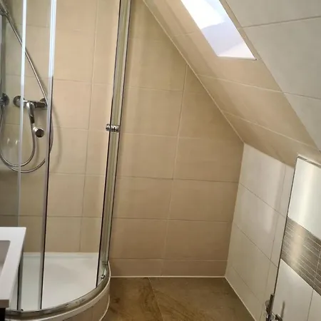 Plenus Airport Arsterdamm 不莱梅